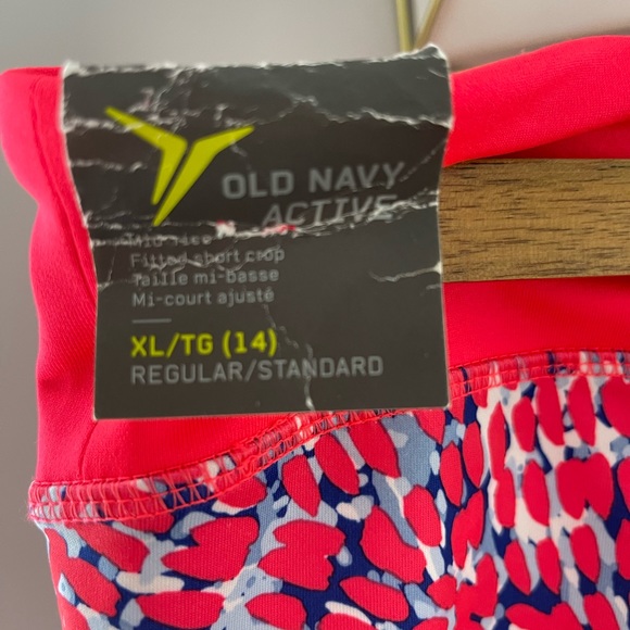 New with Tags Girl’s Size 14 Old Navy Active Go-Dry Capri Length Tights - Picture 4 of 5